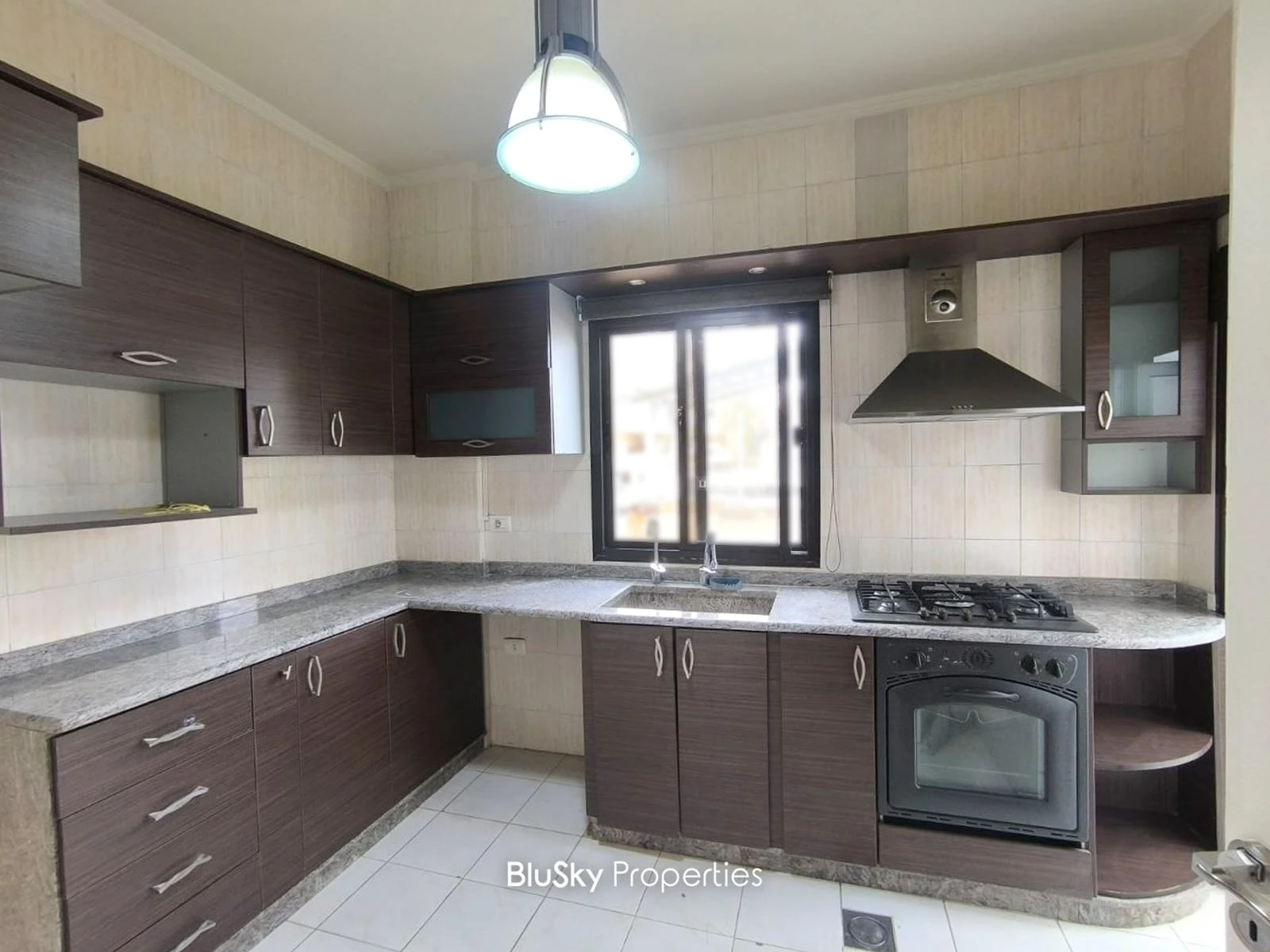 Apartment 120m² with Sea View for Rent in Awkar — الصورة 2