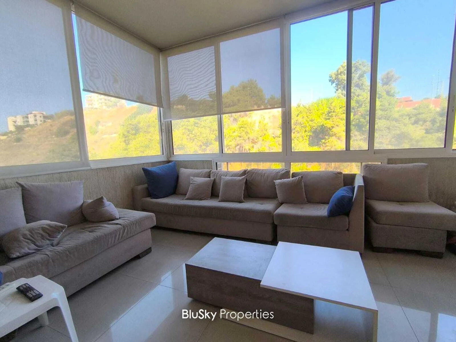 Apartment 150m² Mountain View for Rent in Awkar — الصورة 2