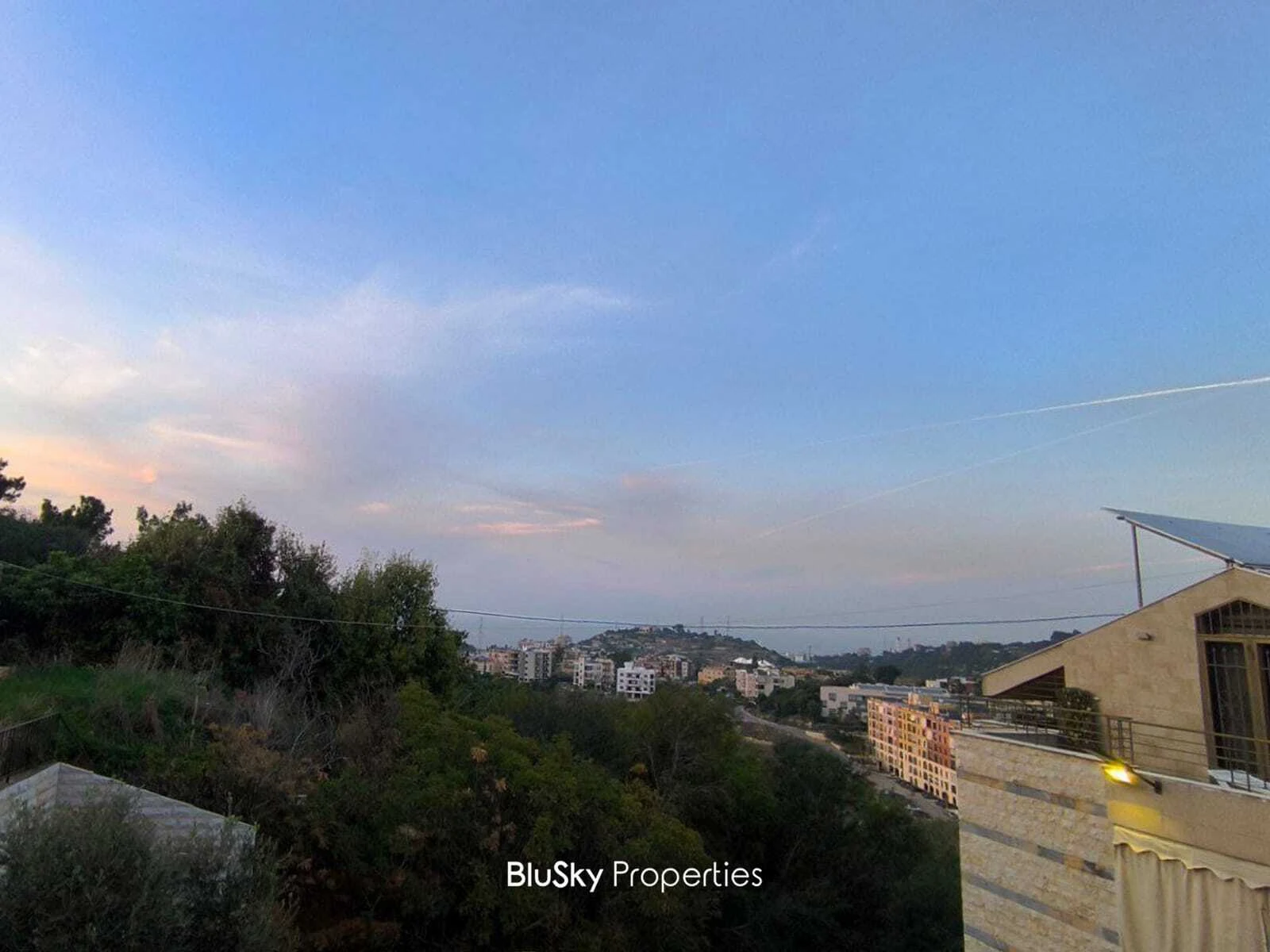 Apartment 160m² Balcony for Rent in Awkar — الصورة 3