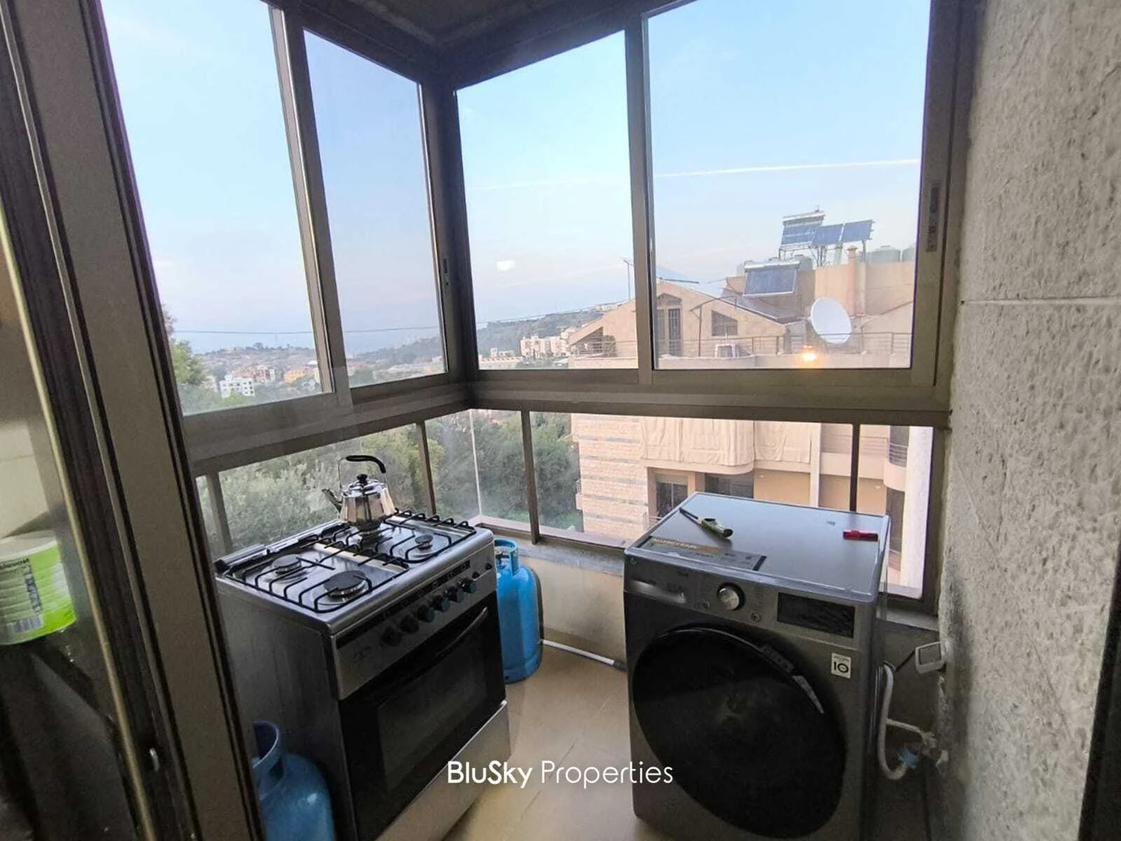 Apartment 160m² Balcony for Rent in Awkar — الصورة 5