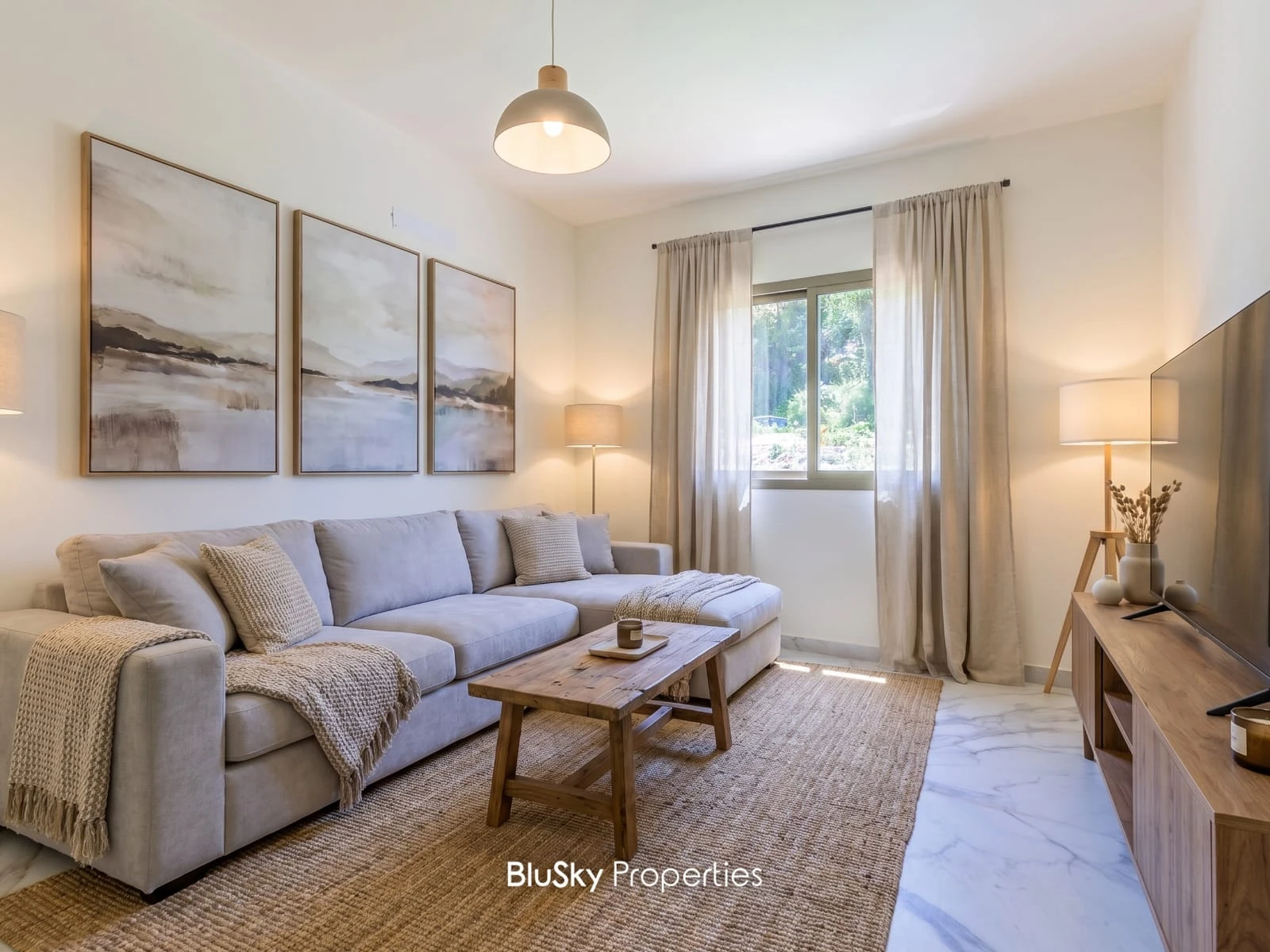 Apartment 177m² with Terrace for Sale in Awkar
