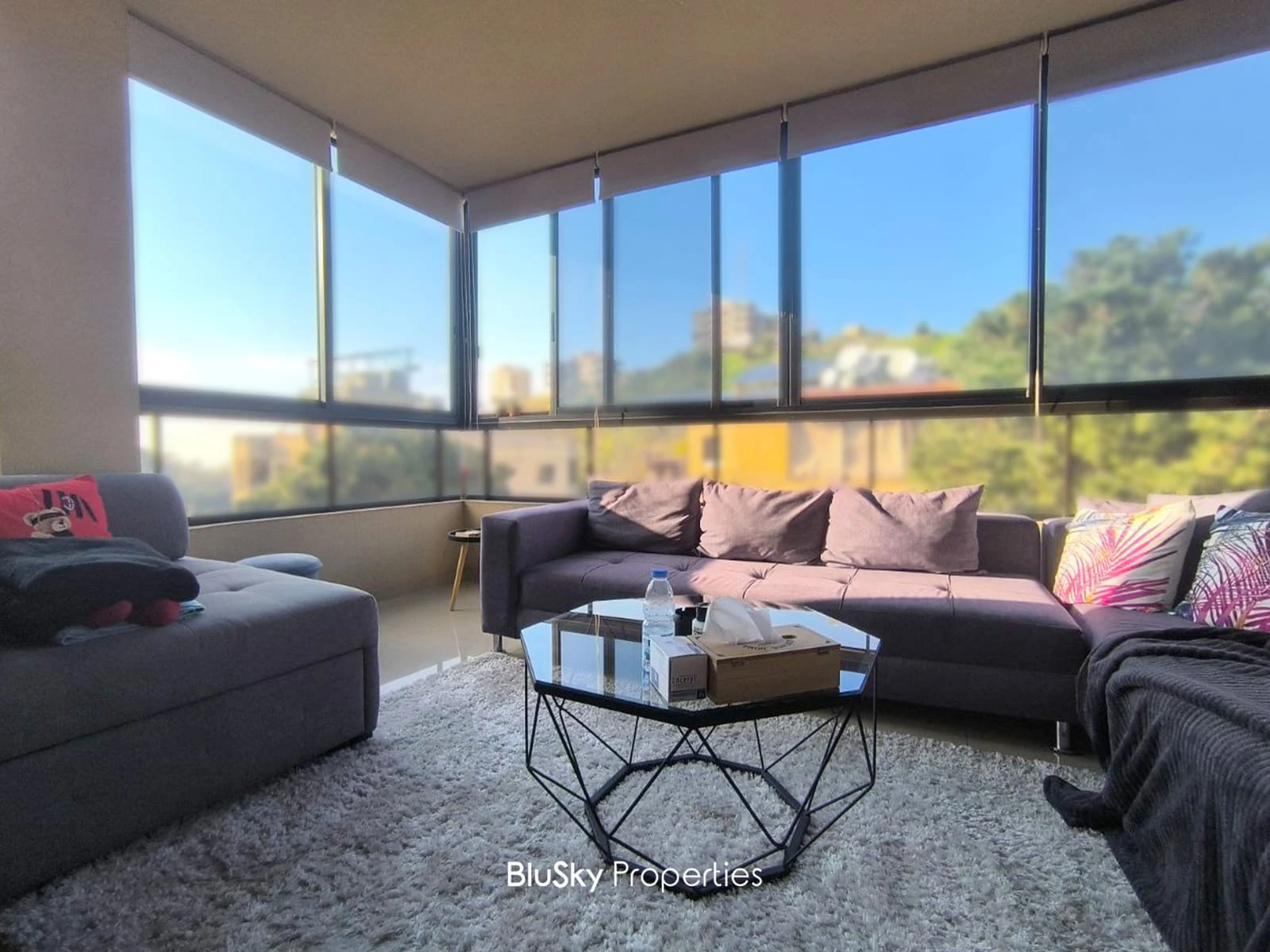 Apartment 180m² with Terrace for Rent in Awkar