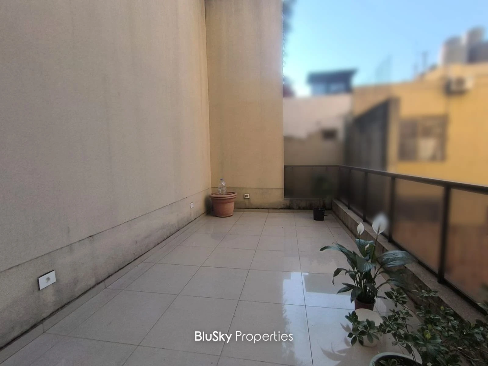 Apartment 180m² with Terrace for Rent in Awkar — photo 2