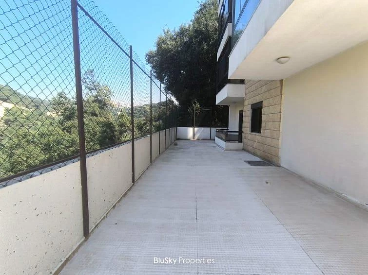 Building for Sale in Awkar — الصورة 2