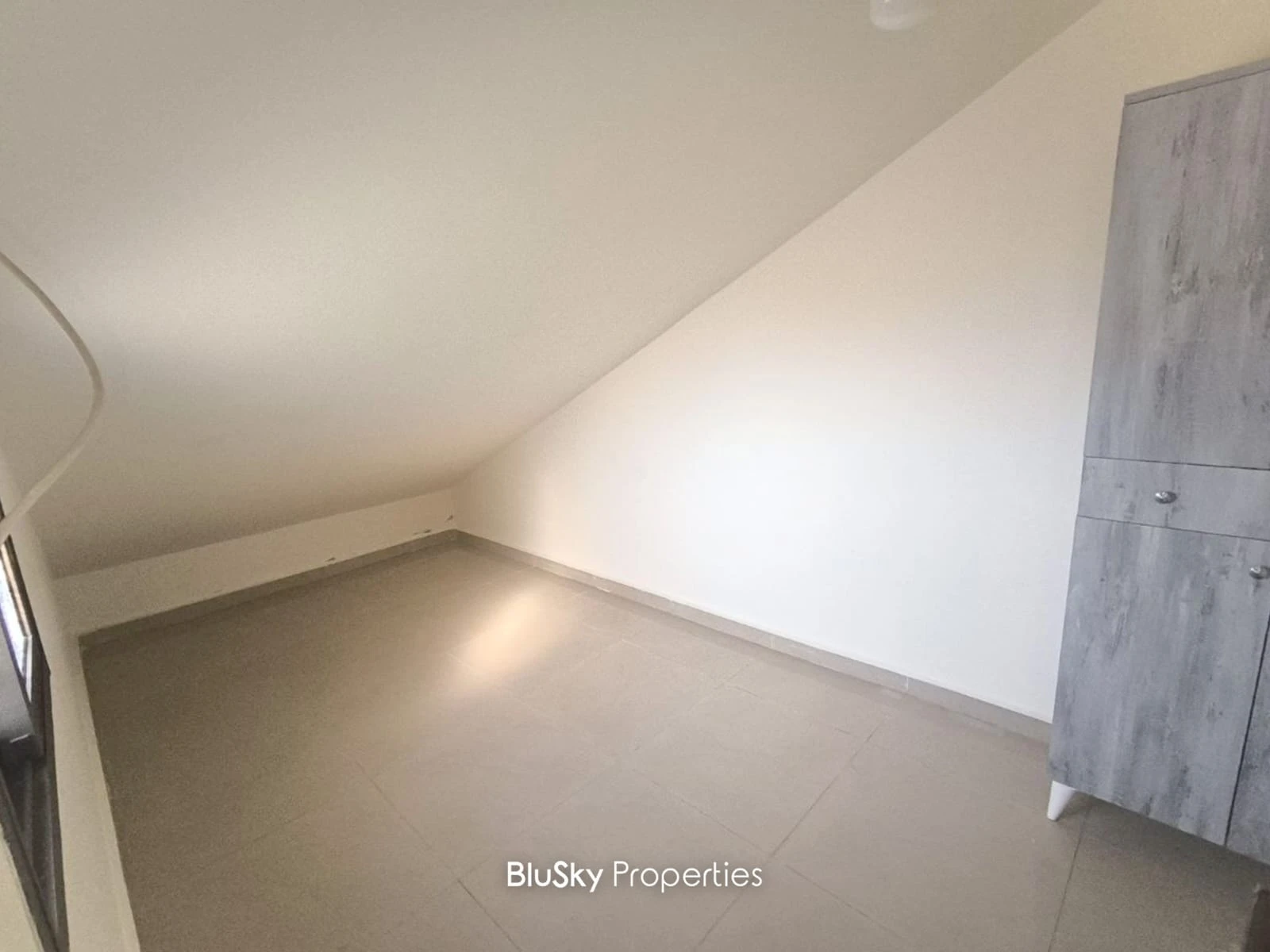 Apartment 70m² for Rent in Awkar — الصورة 4