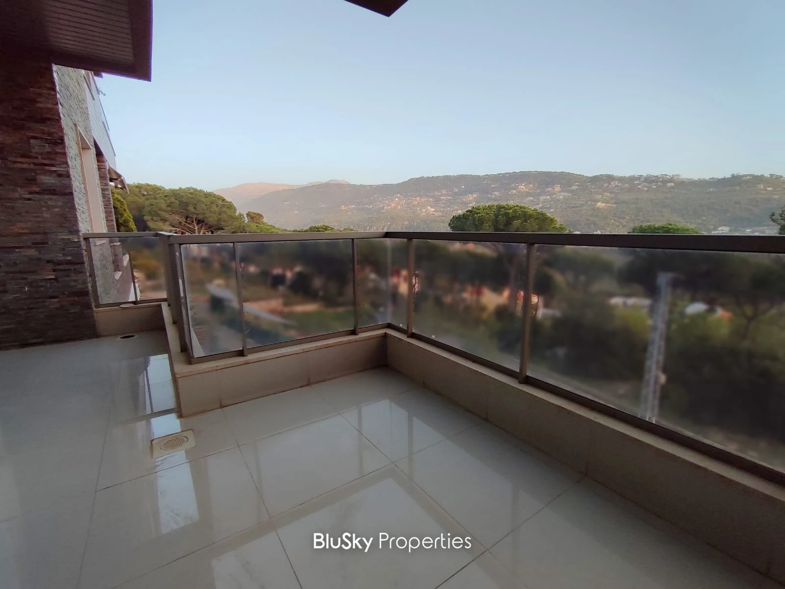 Apartment 110m² for Rent in Baabdat — الصورة 2