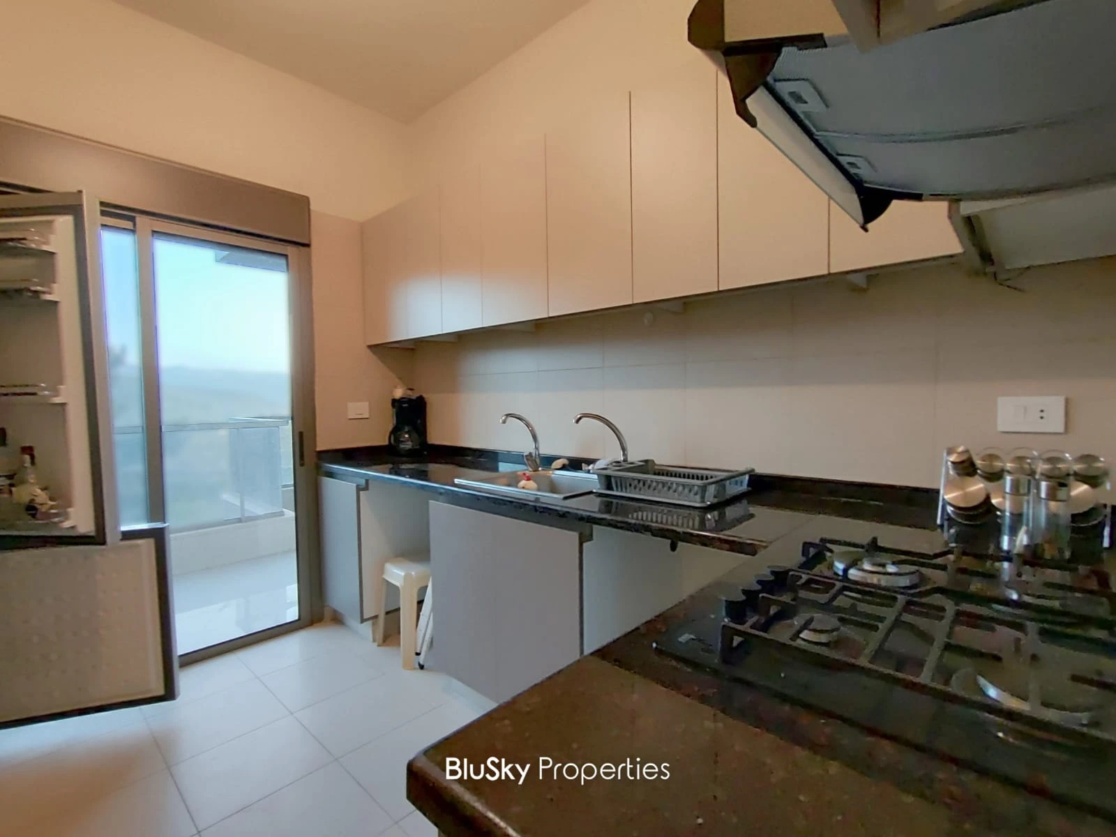 Apartment 110m² for Rent in Baabdat — الصورة 4