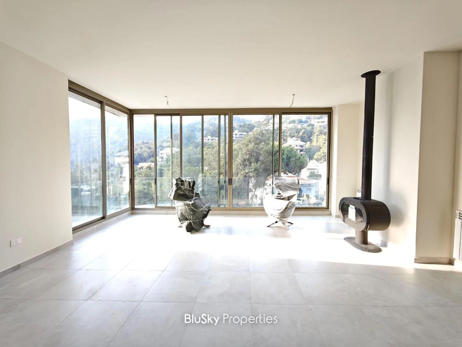 Apartment 120m² Mountain View for Rent in Baabdat