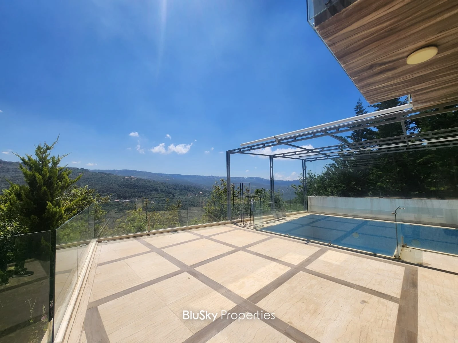 Apartment 120m² with Garden for Sale in Baabdat — photo 3