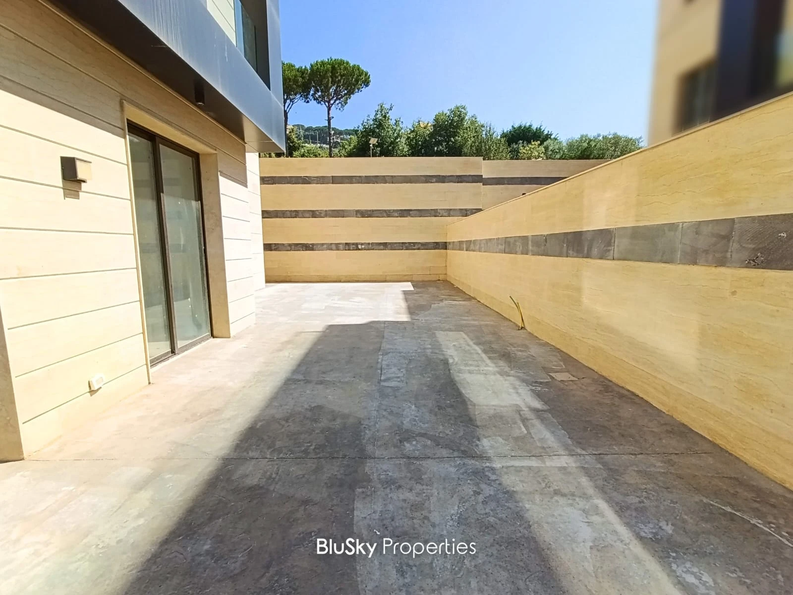 Apartment 130m² with Terrace for Sale in Baabdat — الصورة 2