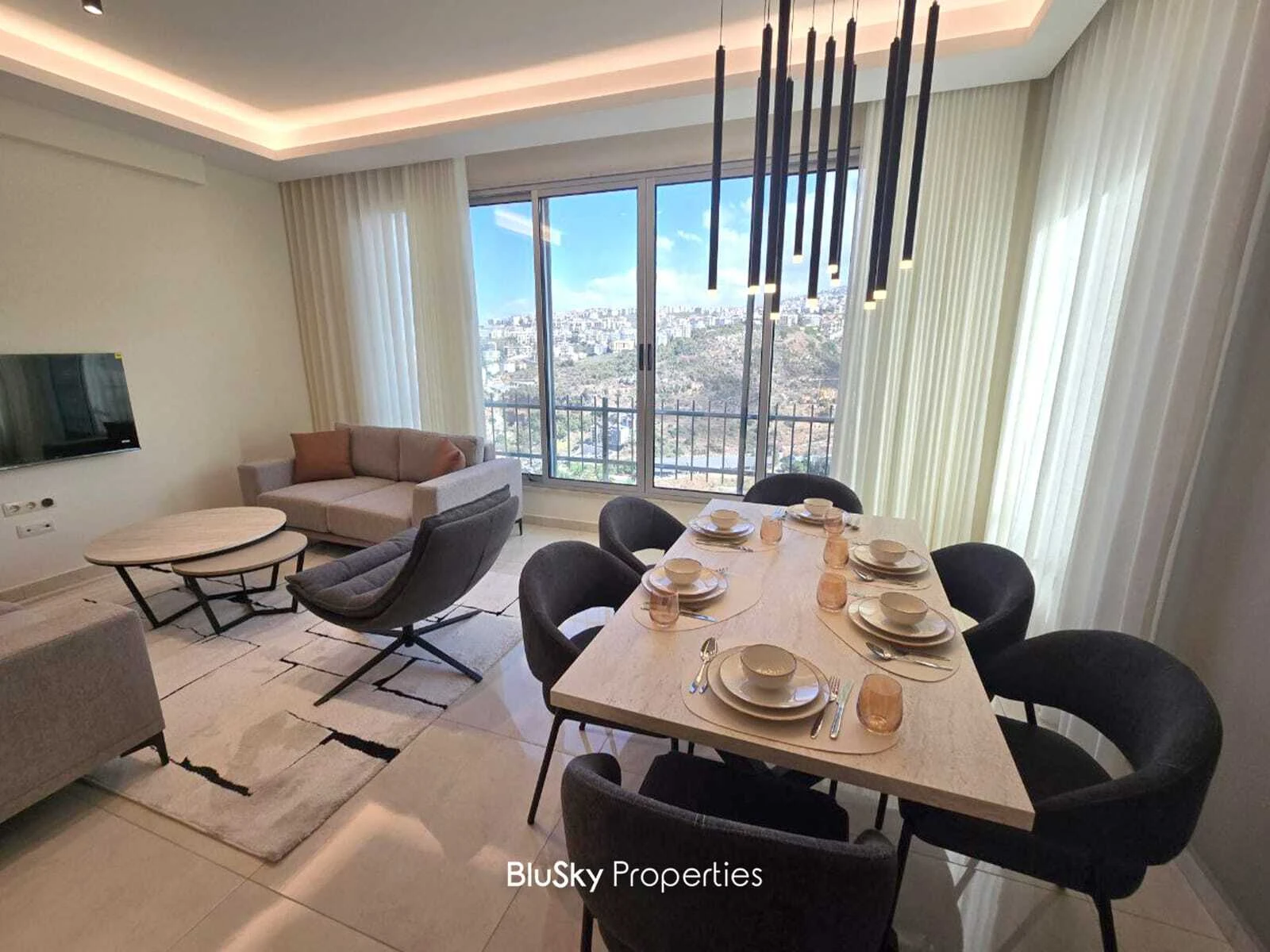 Apartment 141m² Terrace for Rent in Baabda