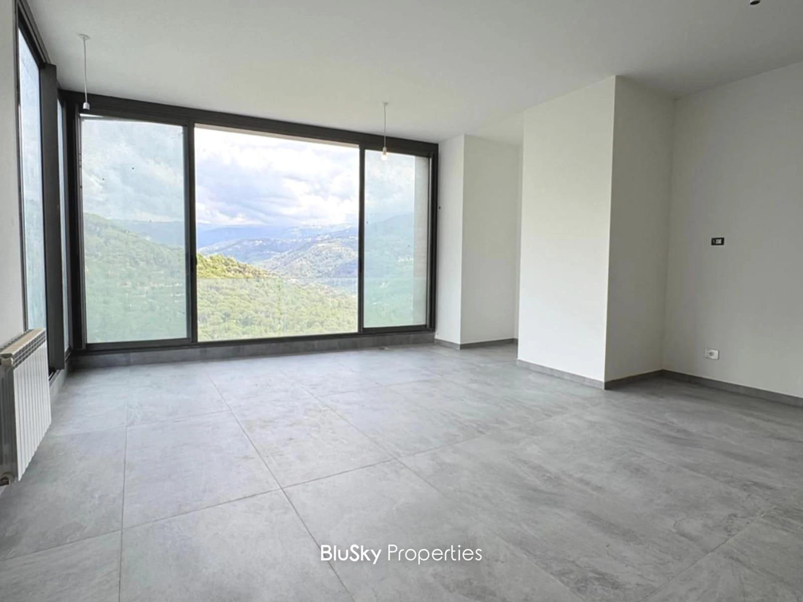 Apartment 150m² Mountain View for Rent in Baabdat — الصورة 2