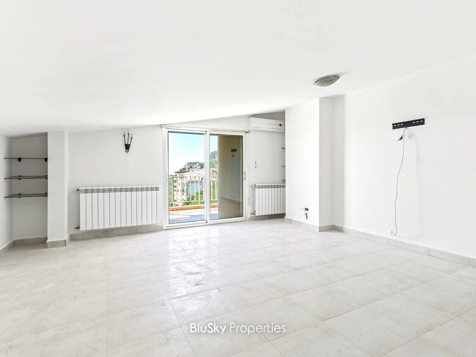 Apartment 150m² Mountain View for Sale in Baabdat — الصورة 5