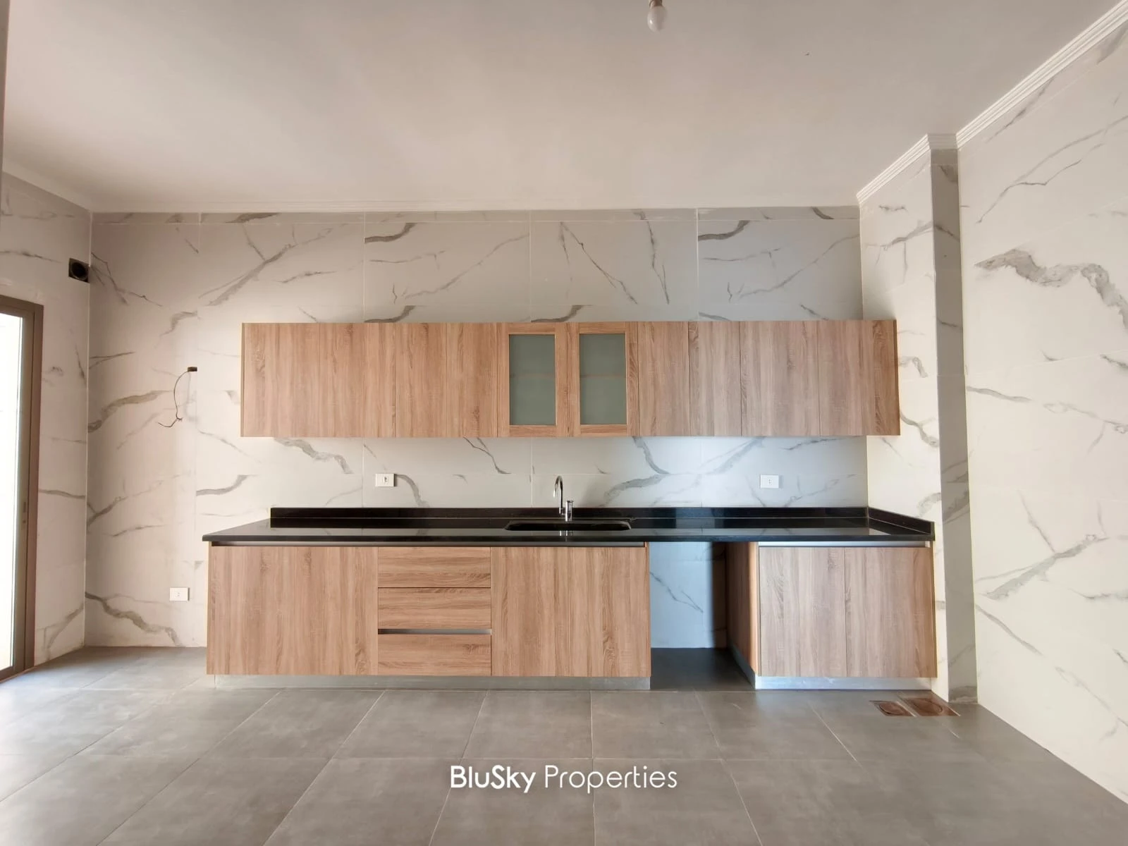 Apartment 175m² with Garden for Sale in Baabdat — photo 5