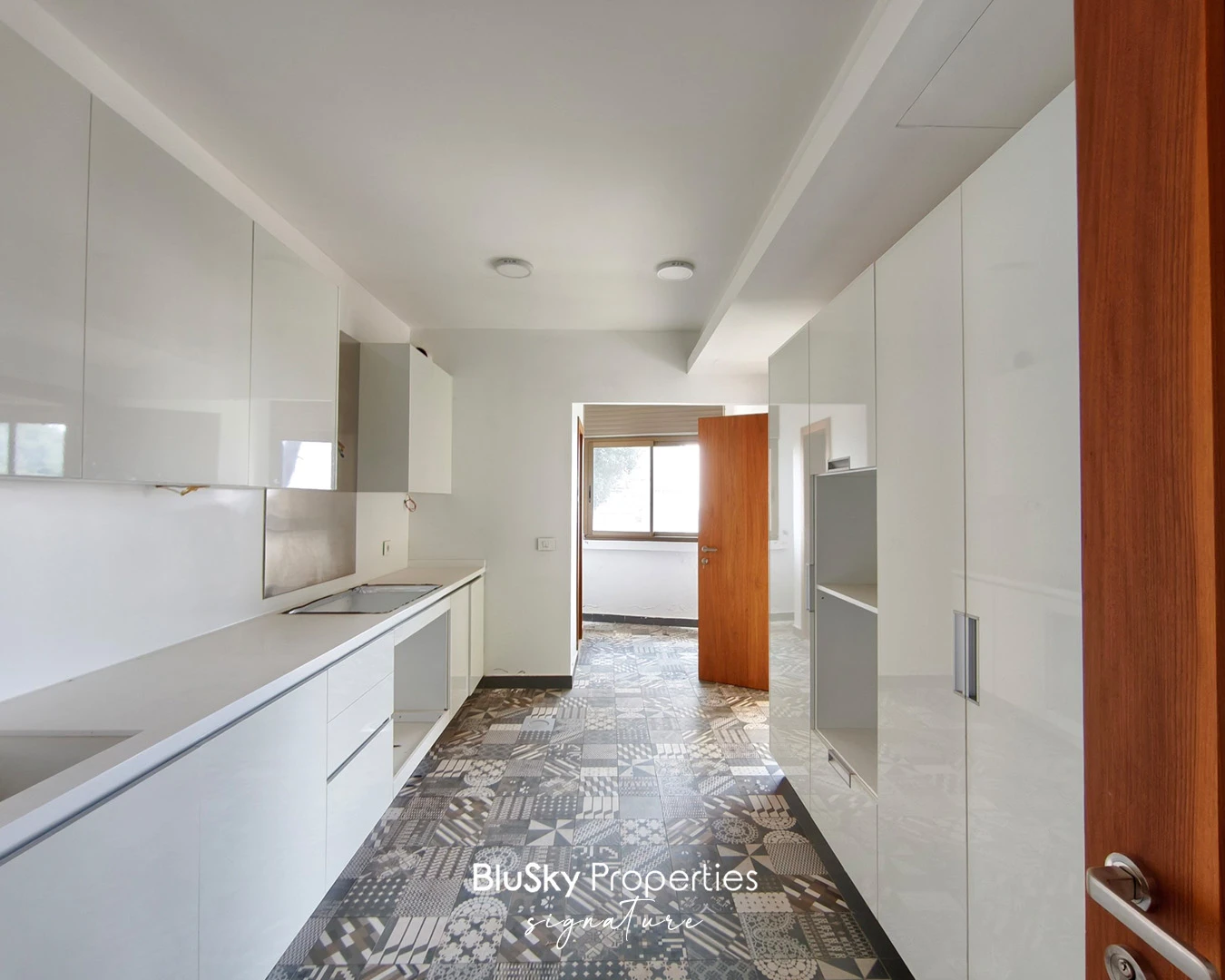 Apartment 180m² with Balcony for Rent in Baabdat — الصورة 5