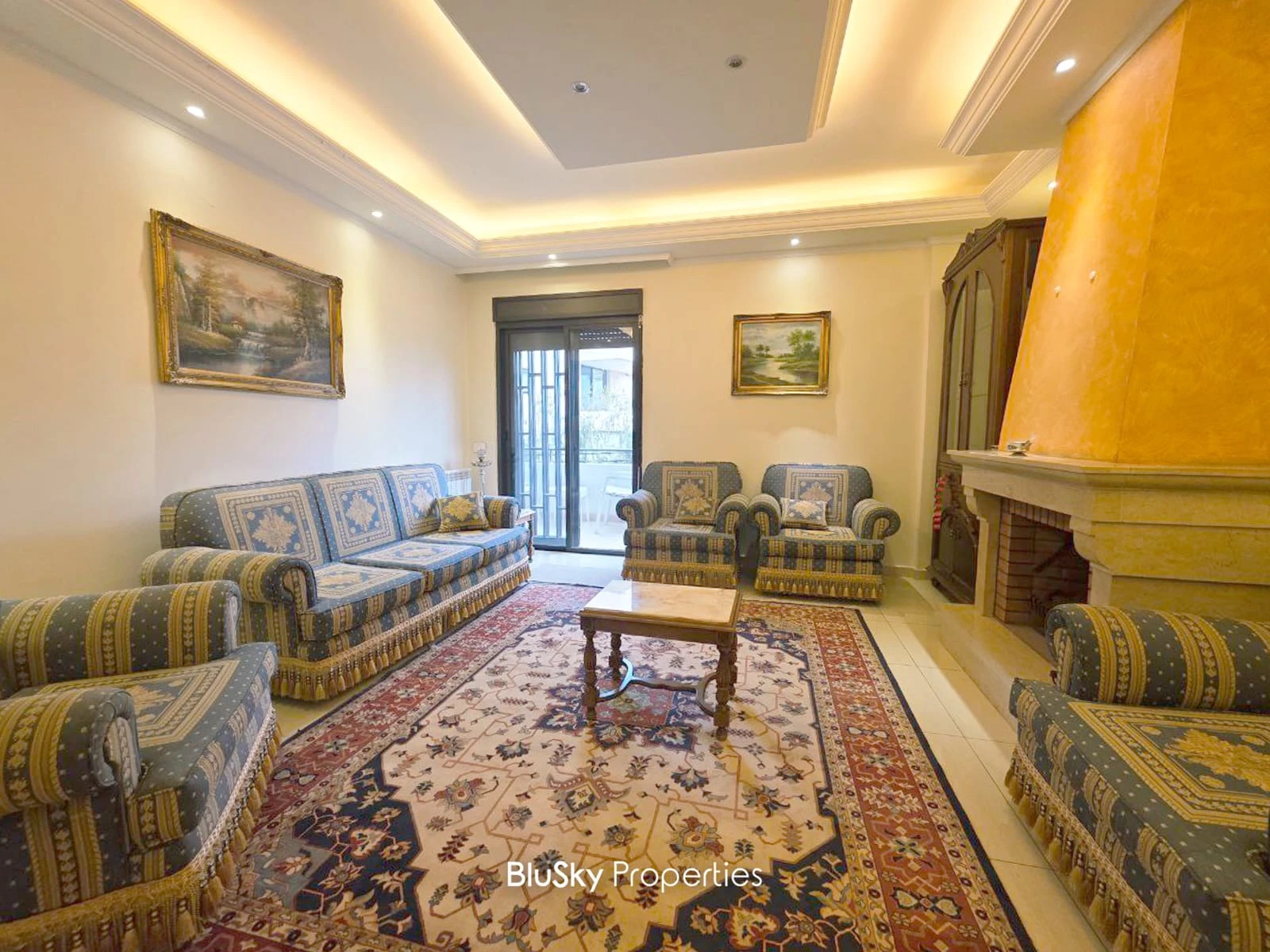 Apartment 180m² with Terrace for Sale in Baabdat