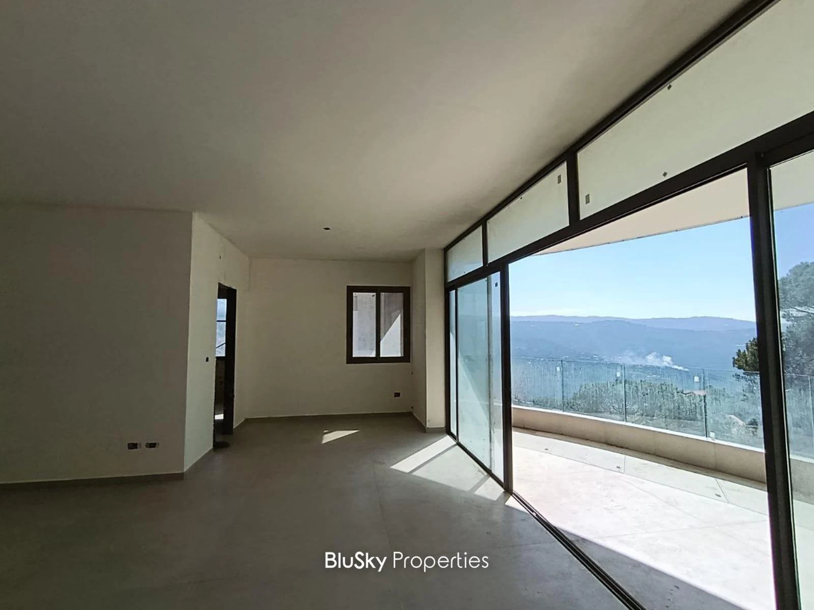 Apartment 190m² Terrace for Sale in Baabdat — الصورة 3