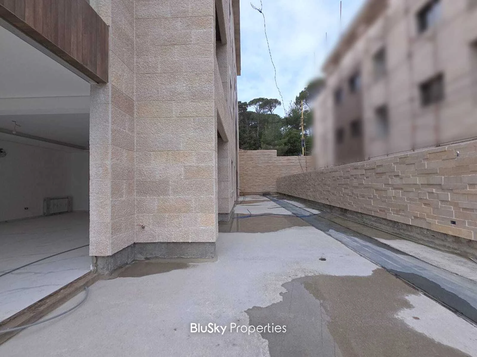 Apartment 195m² Garden for Sale in Baabdat — photo 4