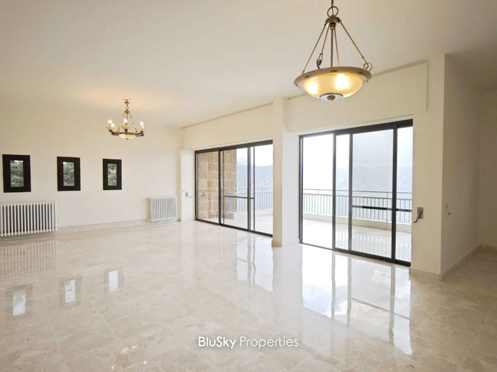 Apartment 200m² Balcony for Rent in Baabdat