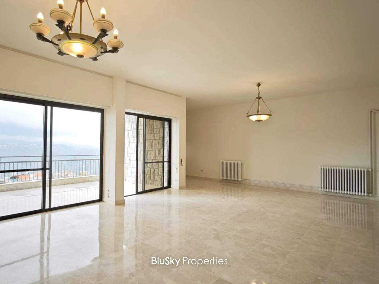 Apartment 200m² Balcony for Rent in Baabdat — الصورة 3