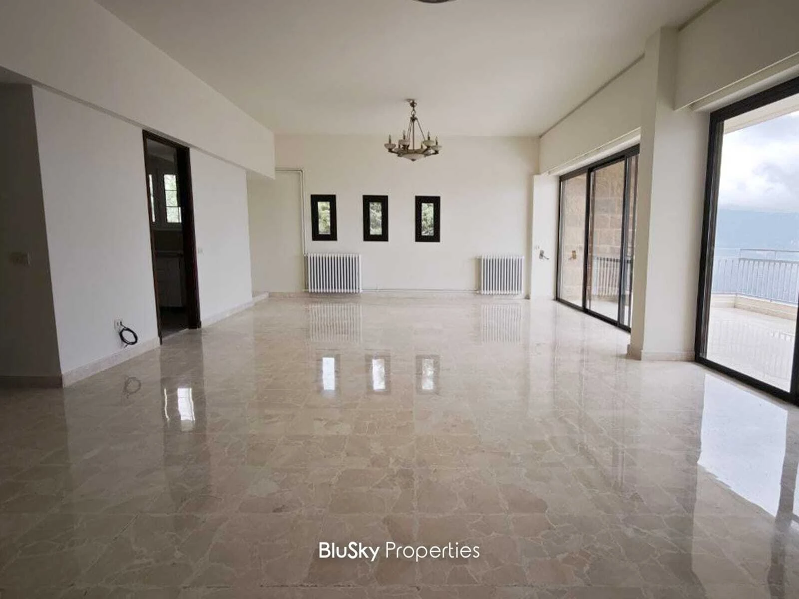 Apartment 200m² Balcony for Rent in Baabdat — الصورة 4