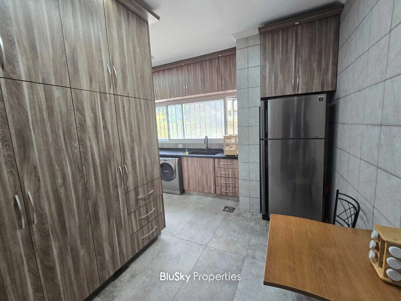 Apartment 200m² Terrace for Sale in Baabda — photo 5