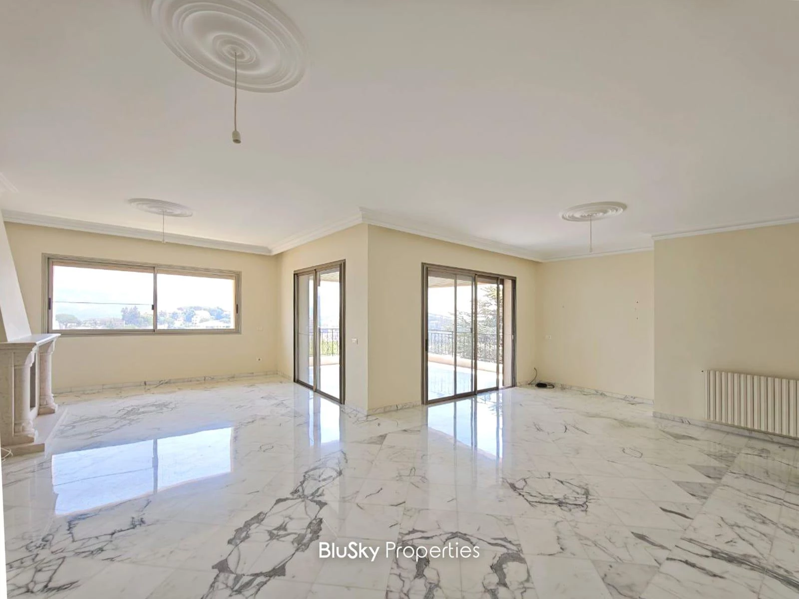 Apartment 240m² Balcony for Rent in Baabdat — الصورة 4