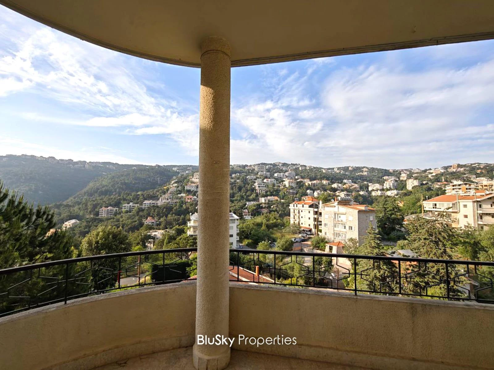 Apartment 240m² Mountain View for Rent in Baabdat — الصورة 2