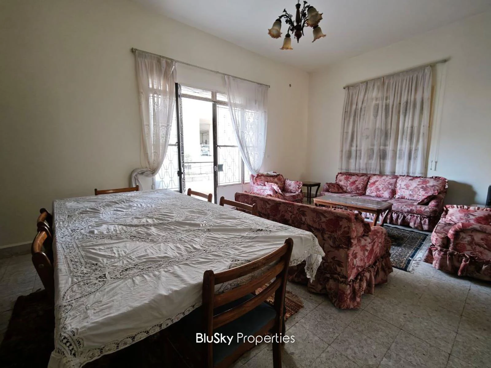 Apartment 240m² Mountain View for Rent in Baabdat — الصورة 5