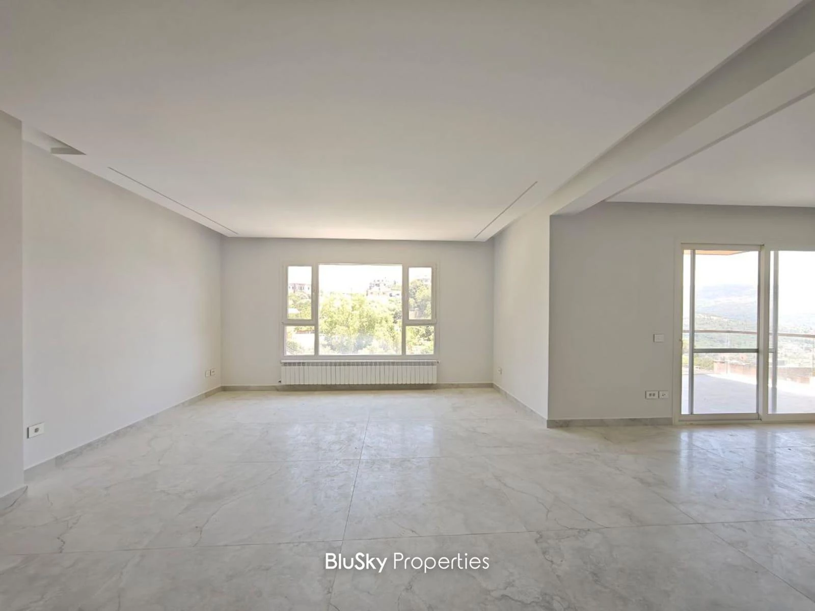 Apartment 240m² for Rent in Baabdat — الصورة 3