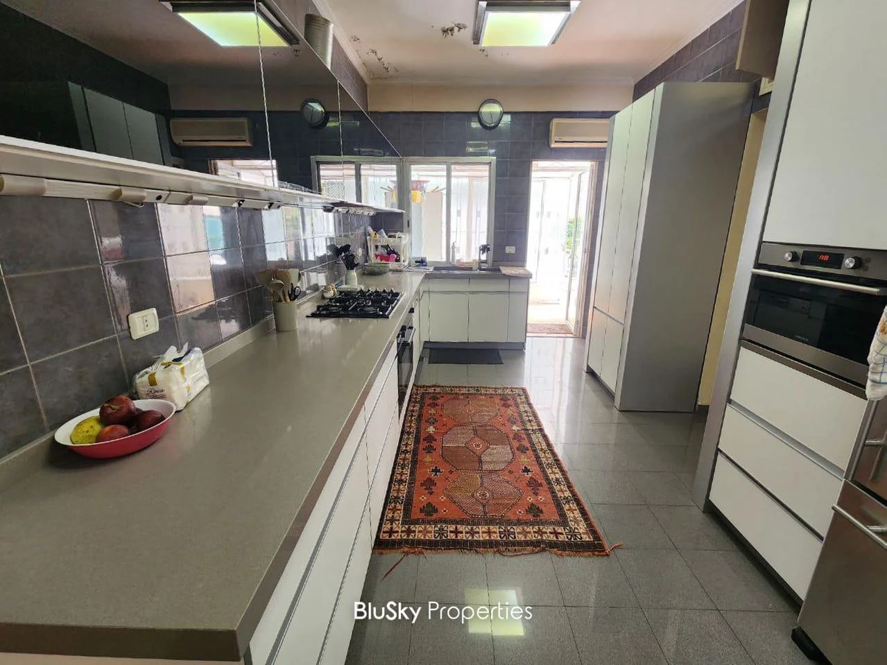 Apartment 240m² Terrace for Sale in Baabdat — الصورة 4