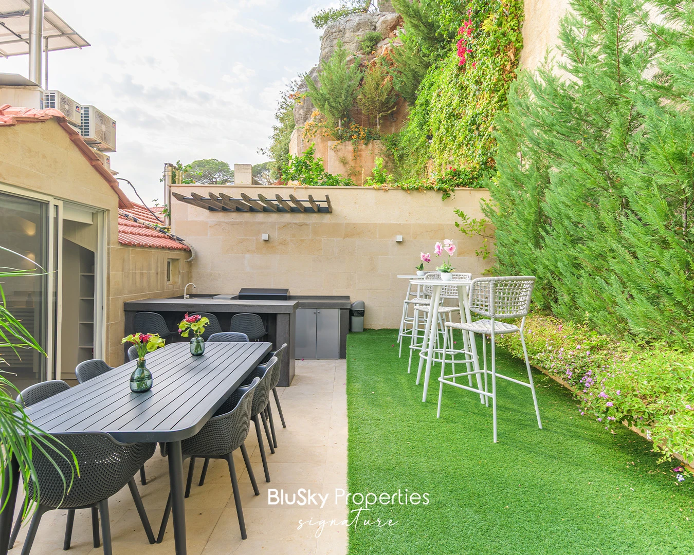 Apartment 250m² Terrace for Sale in Baabdat — الصورة 4