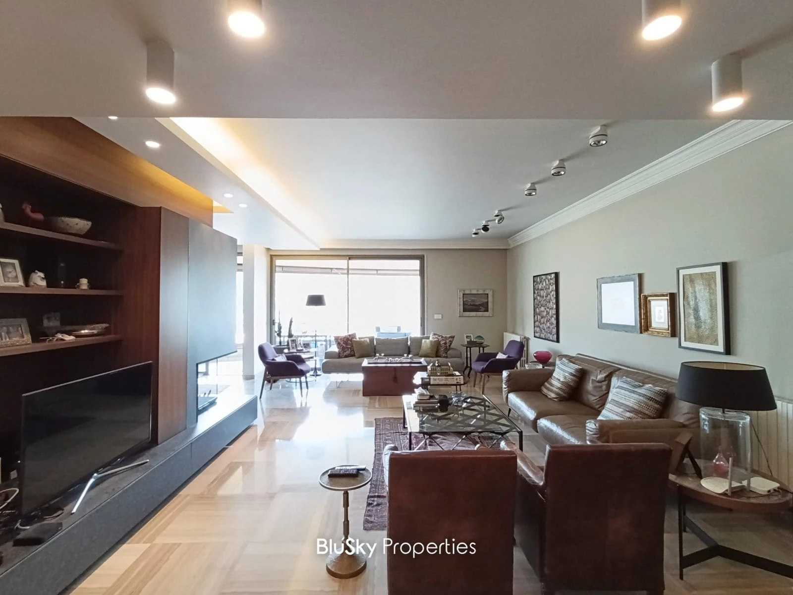 Apartment 260m² with Mountain View for Sale in Baabdat