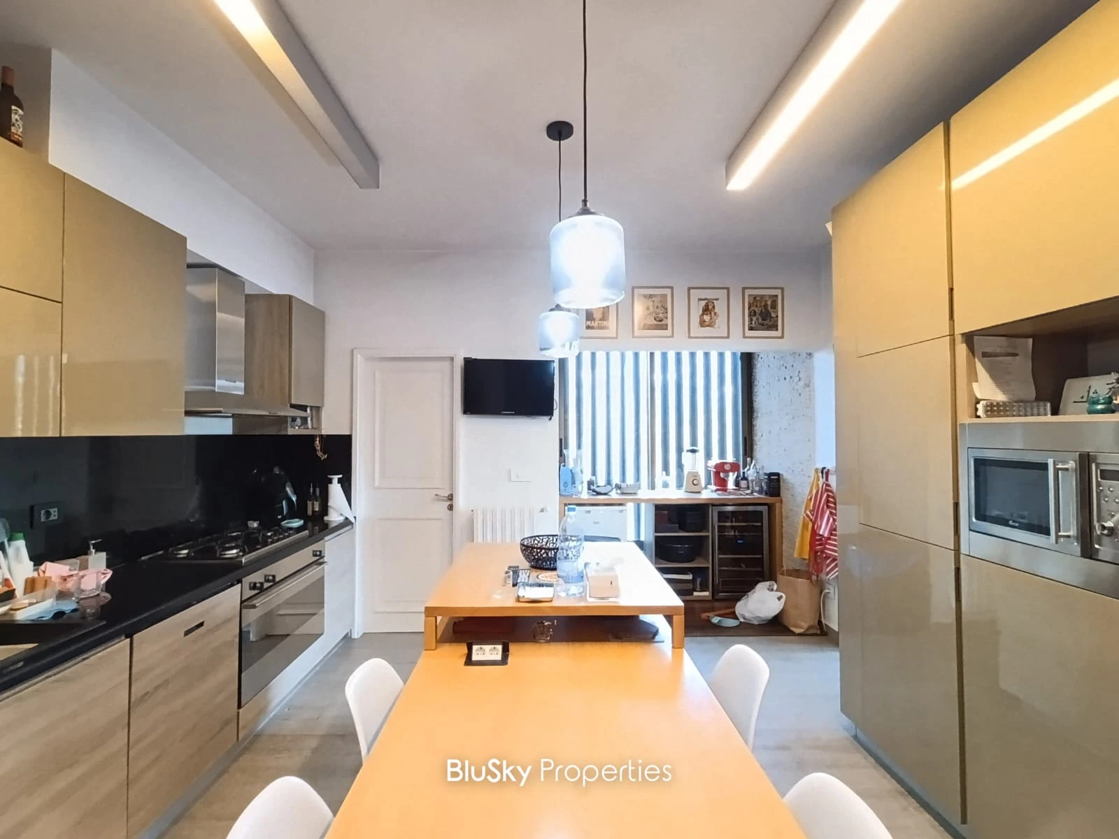 Apartment 260m² with Mountain View for Sale in Baabdat — الصورة 3