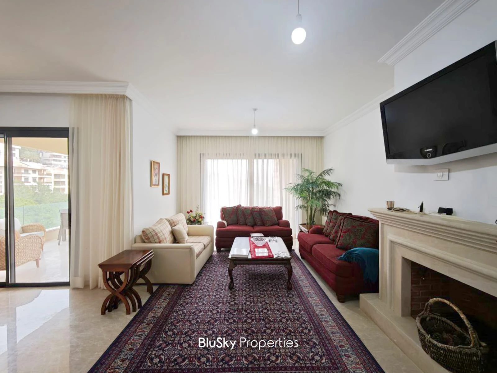 Apartment 260m² with Mountain View for Sale or Rent in Baabdat