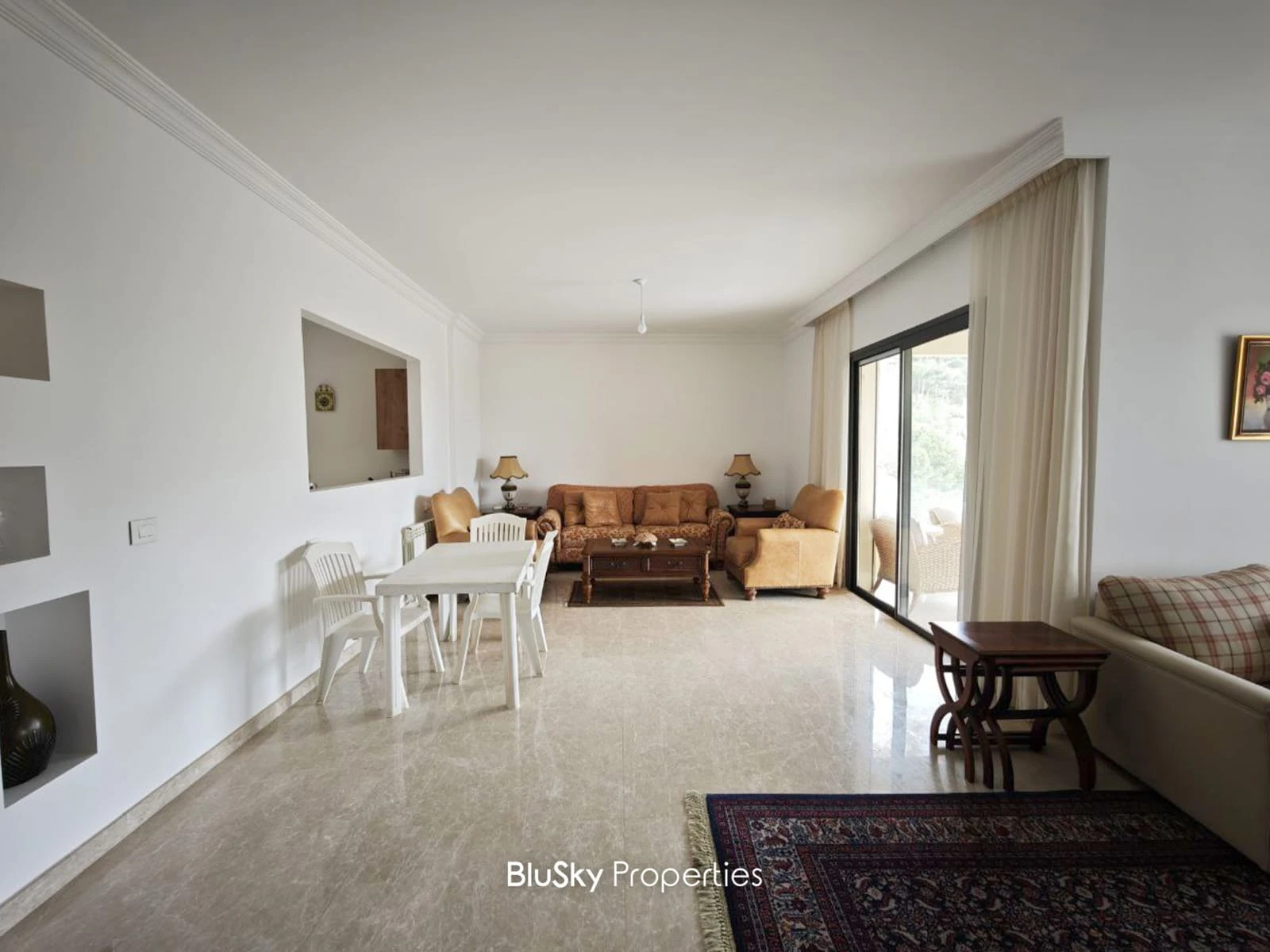 Apartment 260m² with Mountain View for Sale or Rent in Baabdat — photo 3