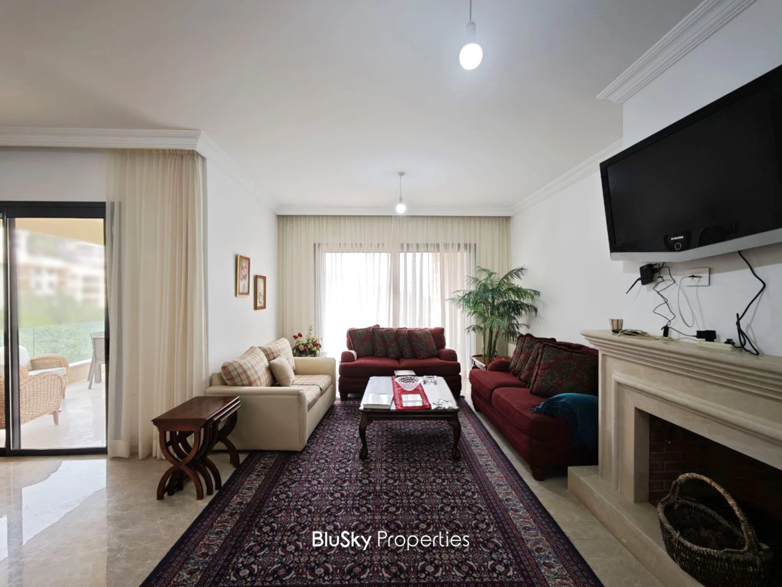 Apartment 260m² Mountain View for Sale or Rent in Baabdat