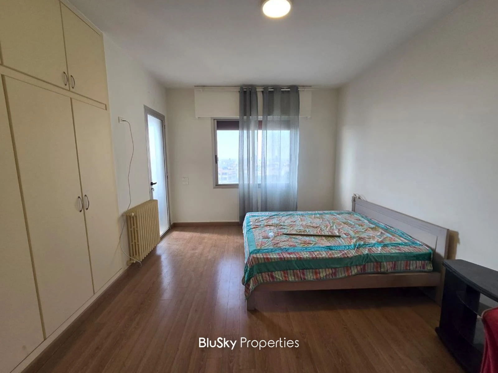 Apartment 300m² with Balcony for Rent in Baabda — الصورة 5