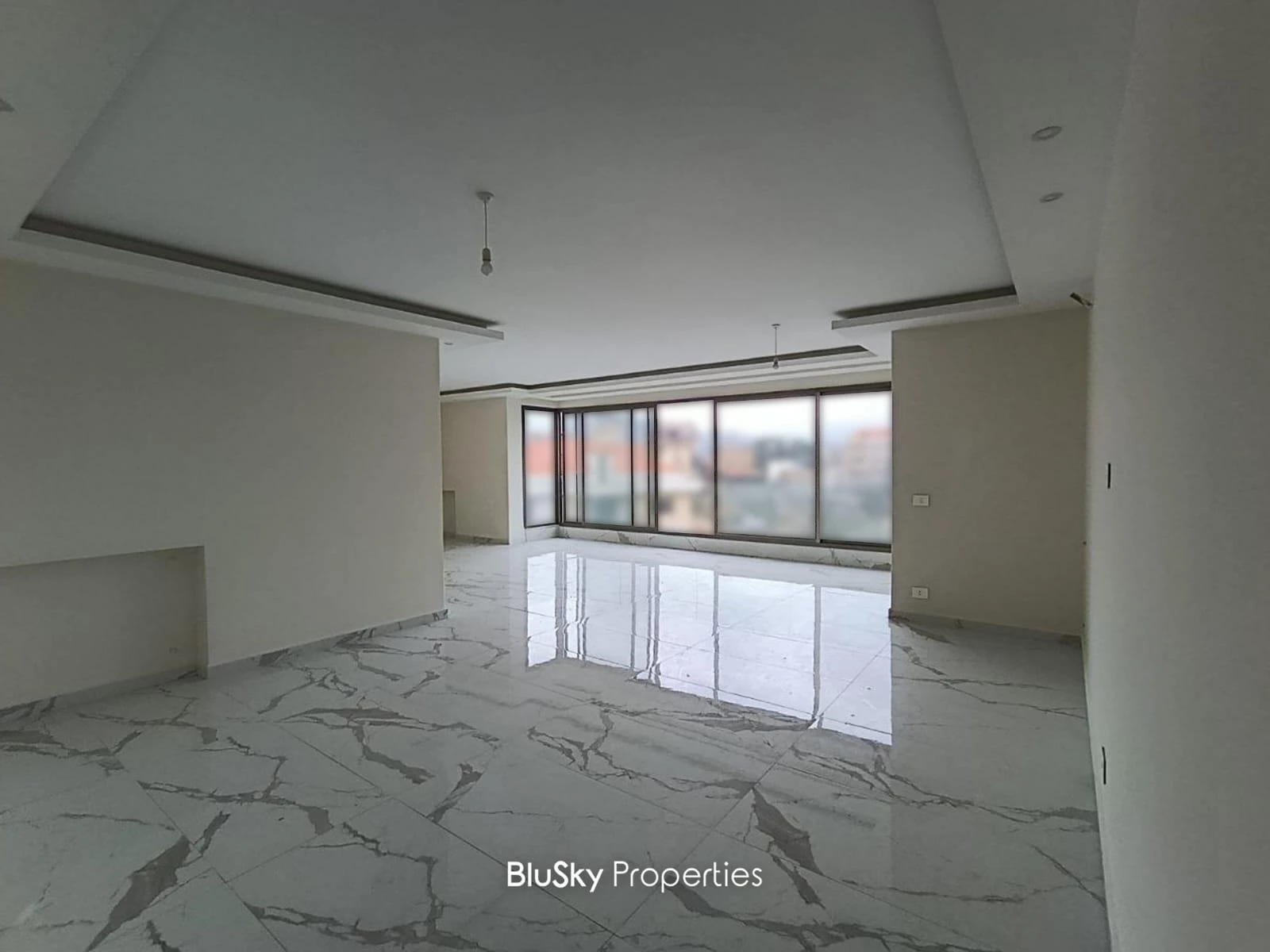Duplex 300m² Terrace for Sale in Baabdat