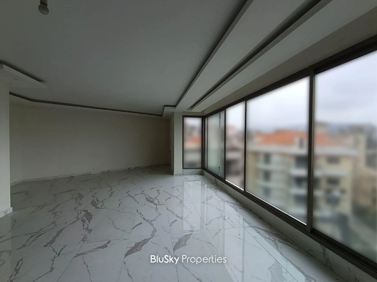 Duplex 300m² Terrace for Sale in Baabdat — الصورة 2