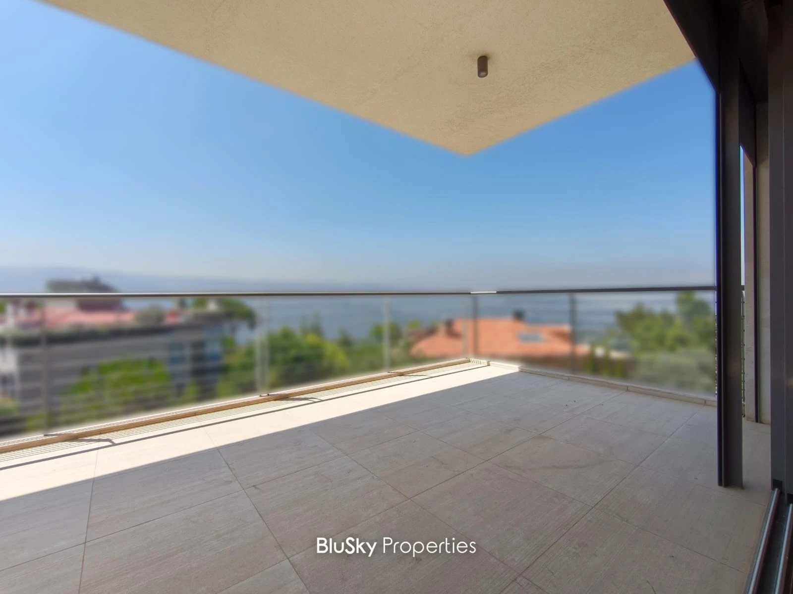 Duplex 305m² with Mountain View for Sale in Baabdat — photo 4