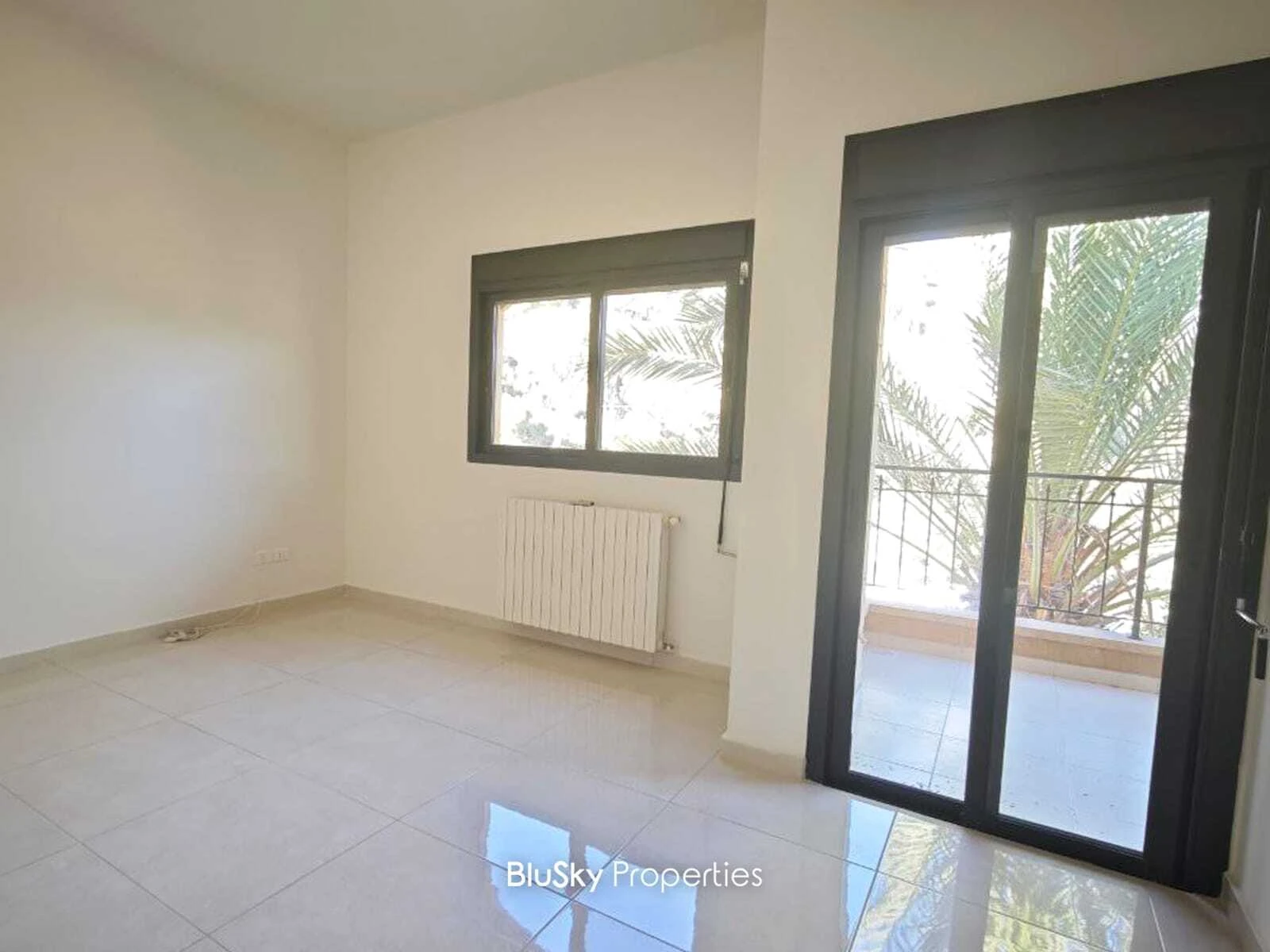 Apartment 325m² Balcony for Rent in Baabdat — الصورة 4