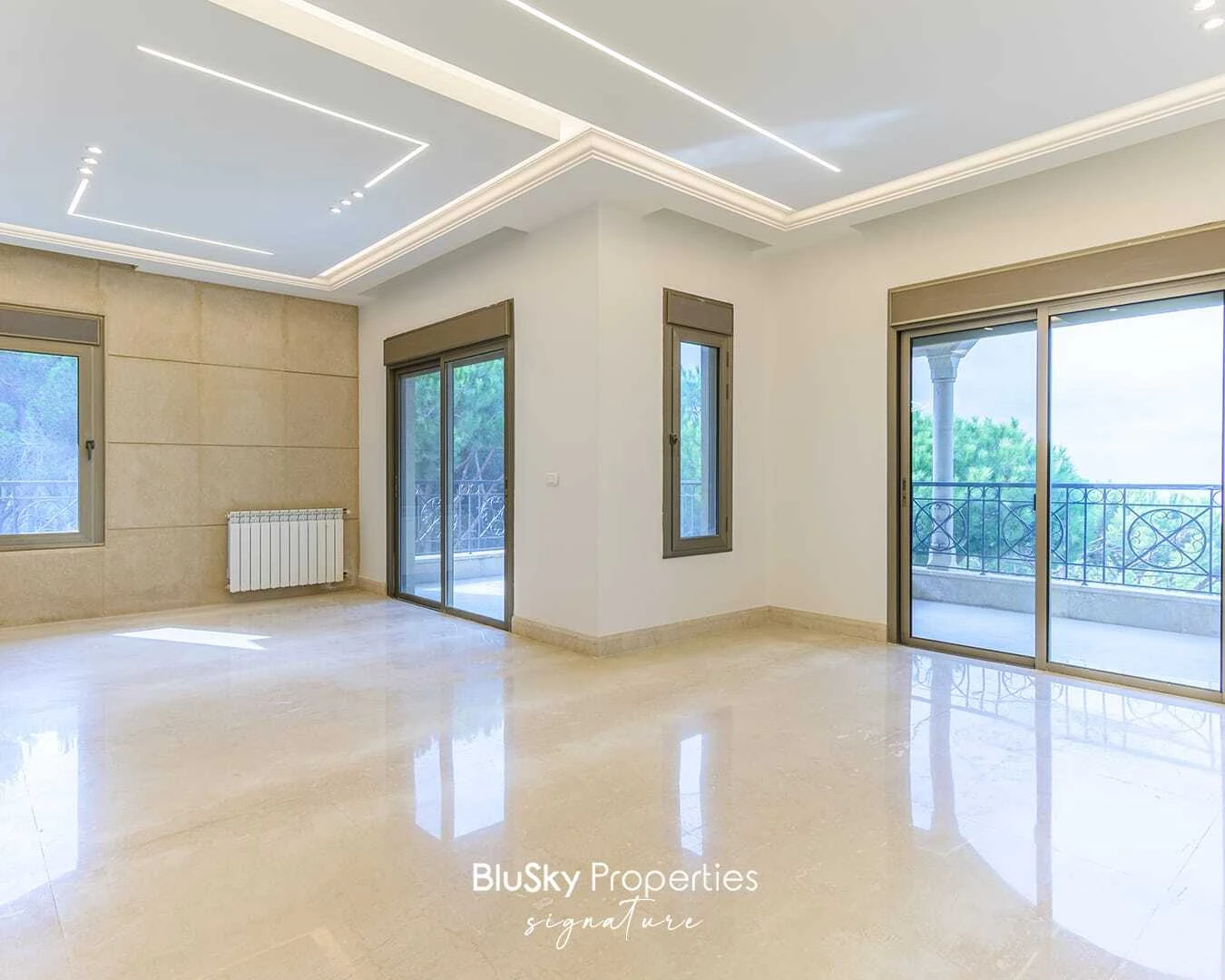 Duplex 350m² Balcony for Sale or Rent in Baabdat