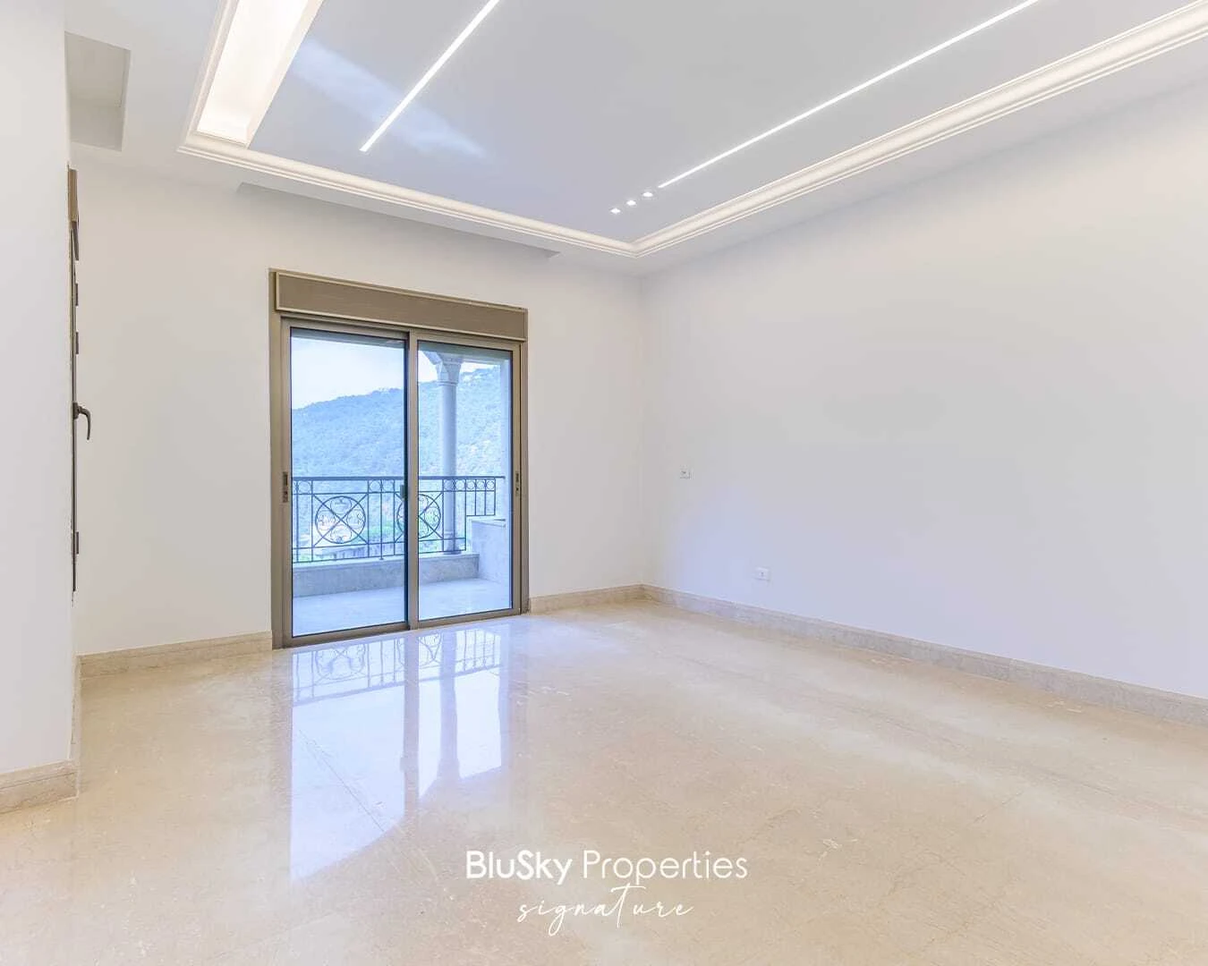 Duplex 350m² Balcony for Sale or Rent in Baabdat — الصورة 4