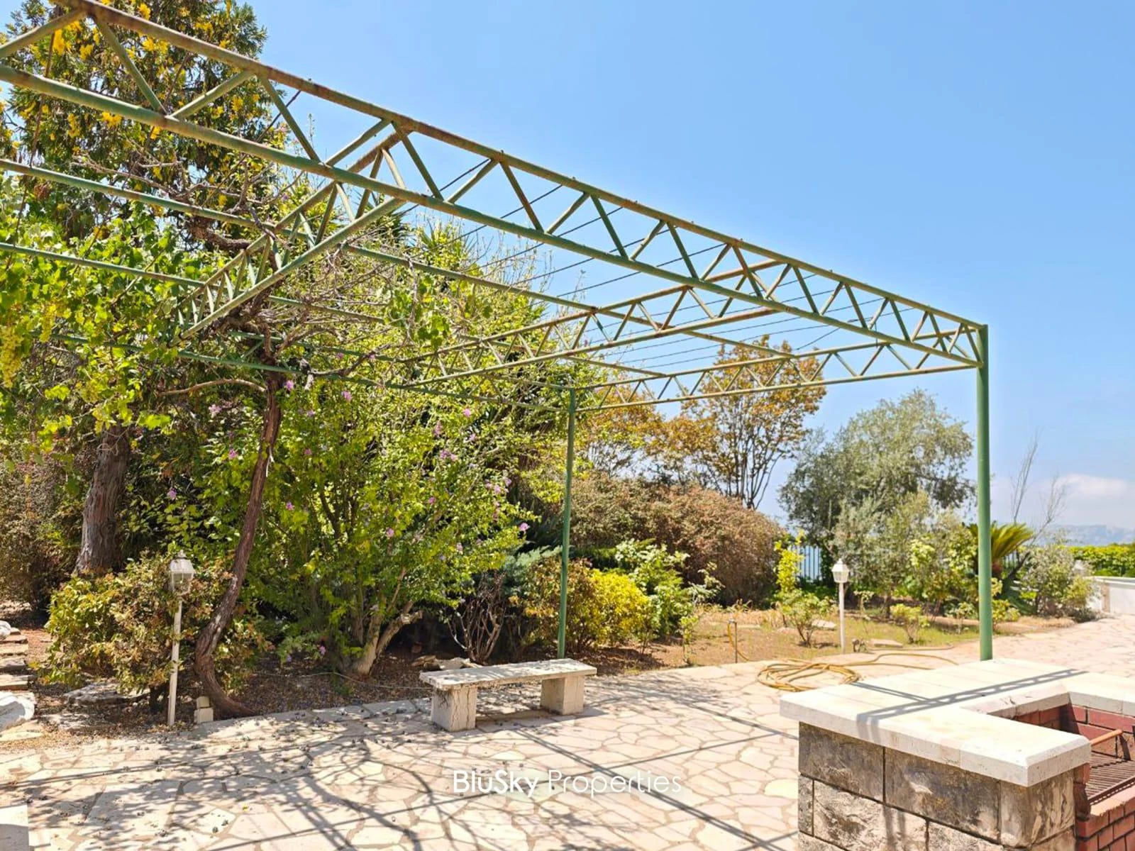 Villa 700m² Terrace for Sale in Baabdat — photo 5
