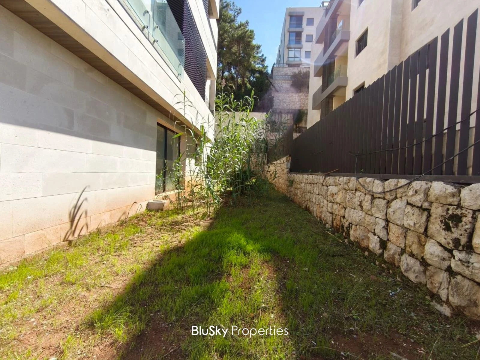 Apartment 250m² with Garden for Sale in Balloune — photo 3