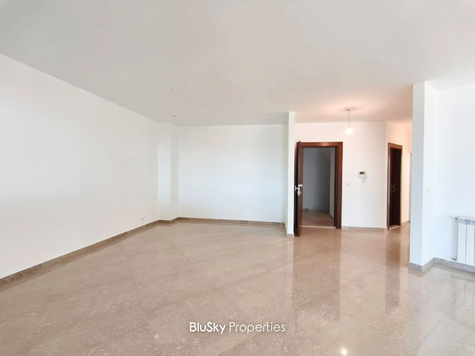 Apartment 250m² with Garden for Sale in Balloune — photo 4