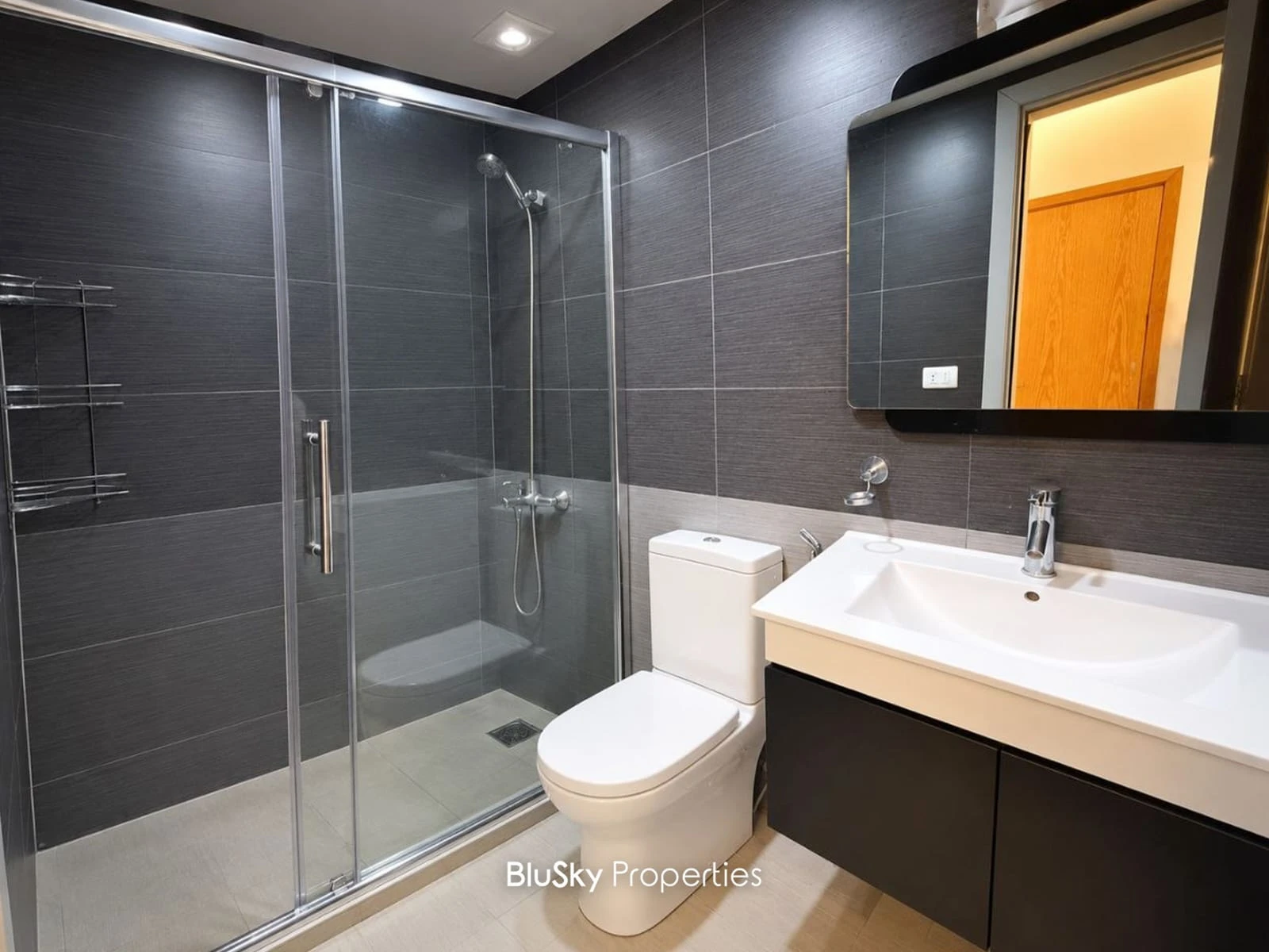 Chalet 60m² for Rent in Batroun — الصورة 4