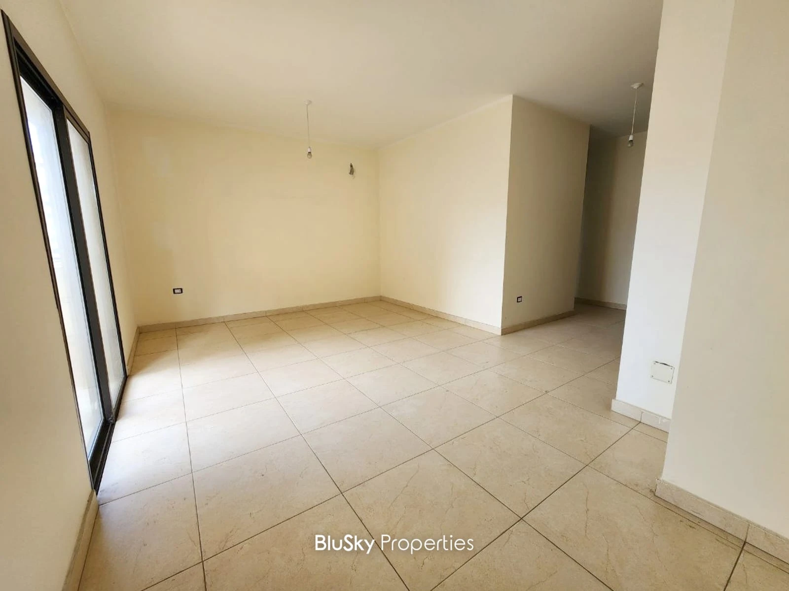 Apartment 110m² for Sale in Bauchrieh