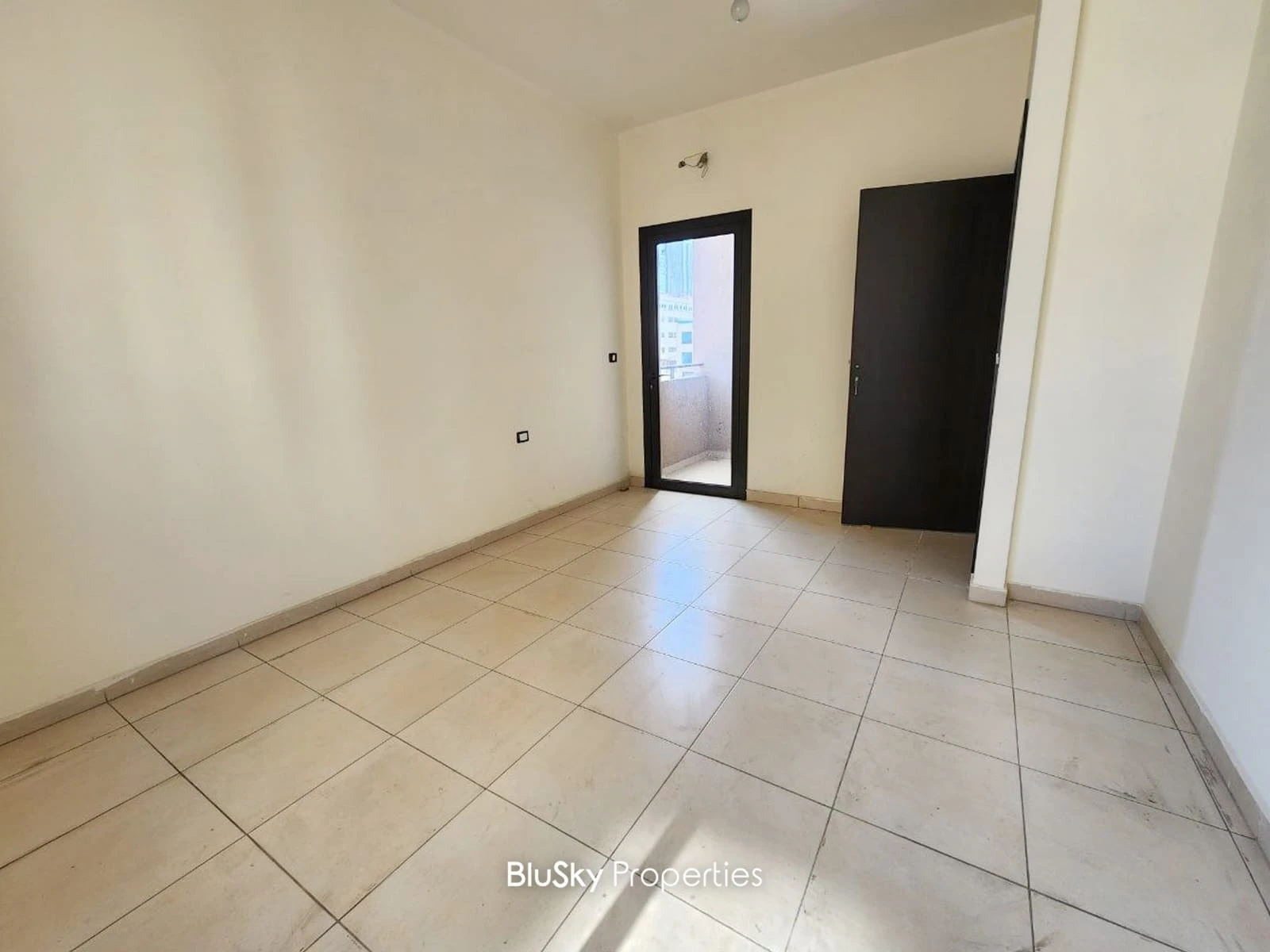 Apartment 110m² for Sale in Bauchrieh — الصورة 4